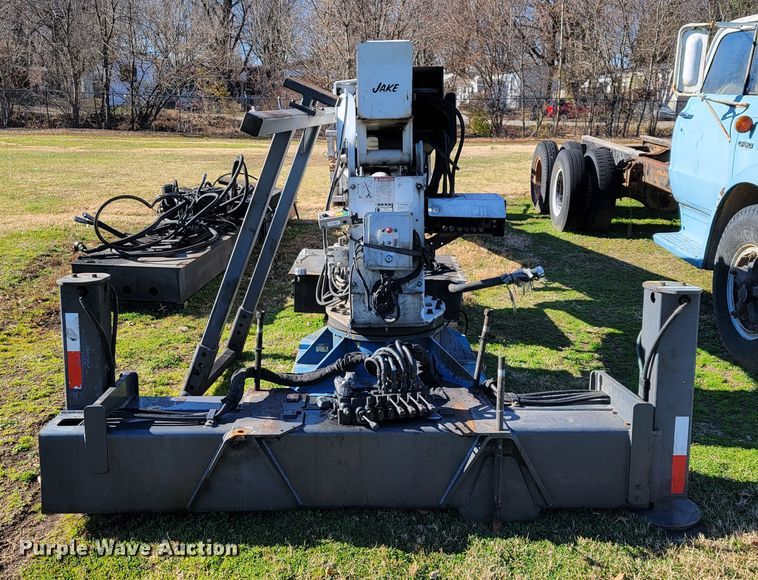 image for item JE9159 Manitex Sky Crane SC62  bucket lift