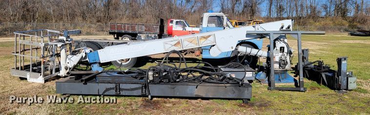 image for item JE9159 Manitex Sky Crane SC62  bucket lift