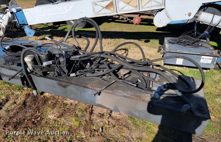 image for item JE9159 Manitex Sky Crane SC62  bucket lift