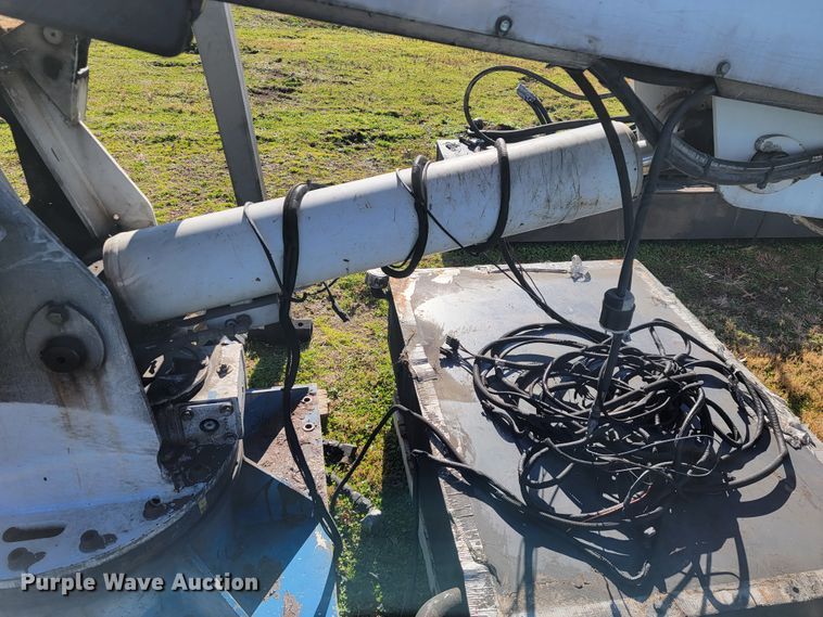 image for item JE9159 Manitex Sky Crane SC62  bucket lift