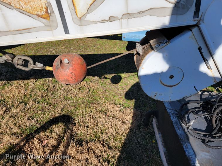 image for item JE9159 Manitex Sky Crane SC62  bucket lift