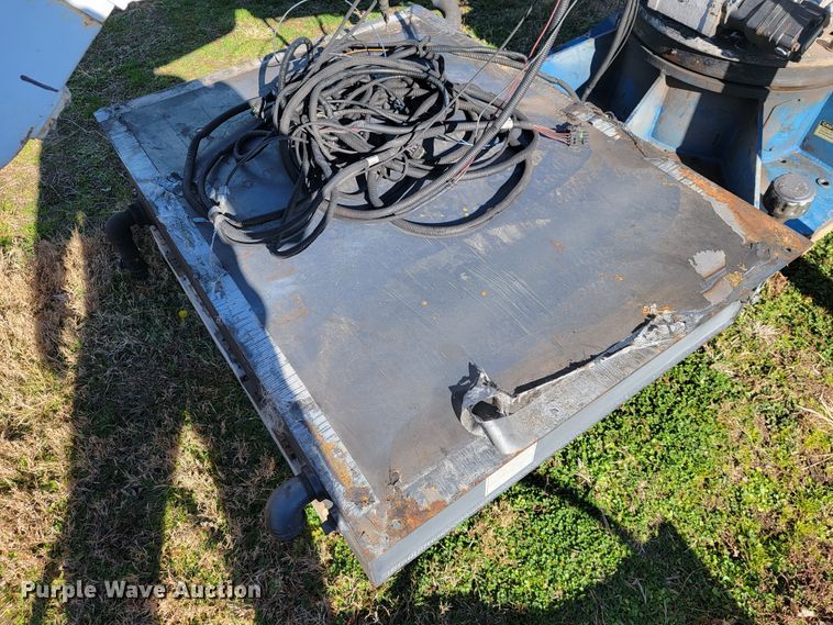 image for item JE9159 Manitex Sky Crane SC62  bucket lift