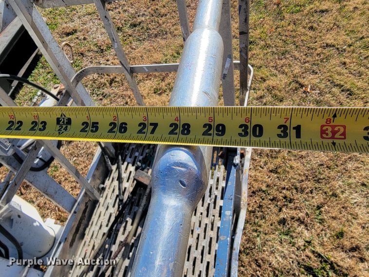 image for item JE9159 Manitex Sky Crane SC62  bucket lift