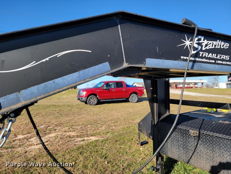 image for item JE9180 2016 Starlite  equipment trailer