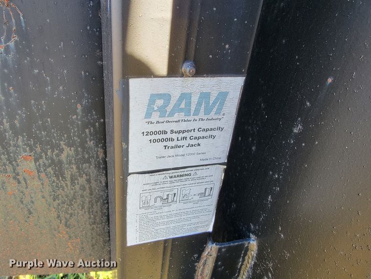 image for item JE9180 2016 Starlite  equipment trailer