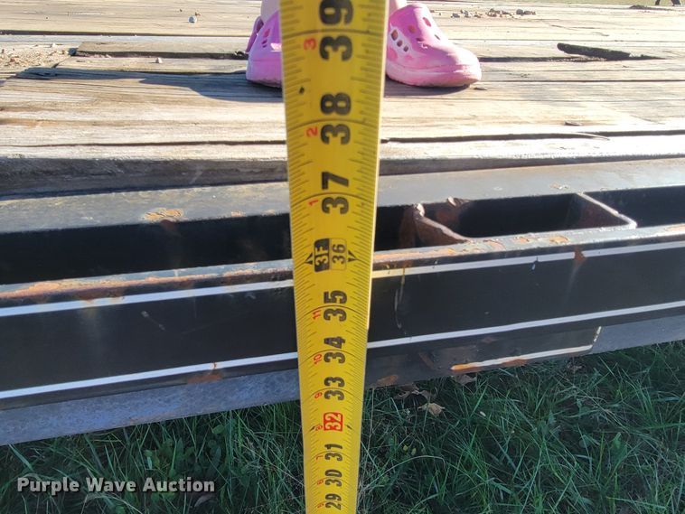 image for item JE9180 2016 Starlite  equipment trailer