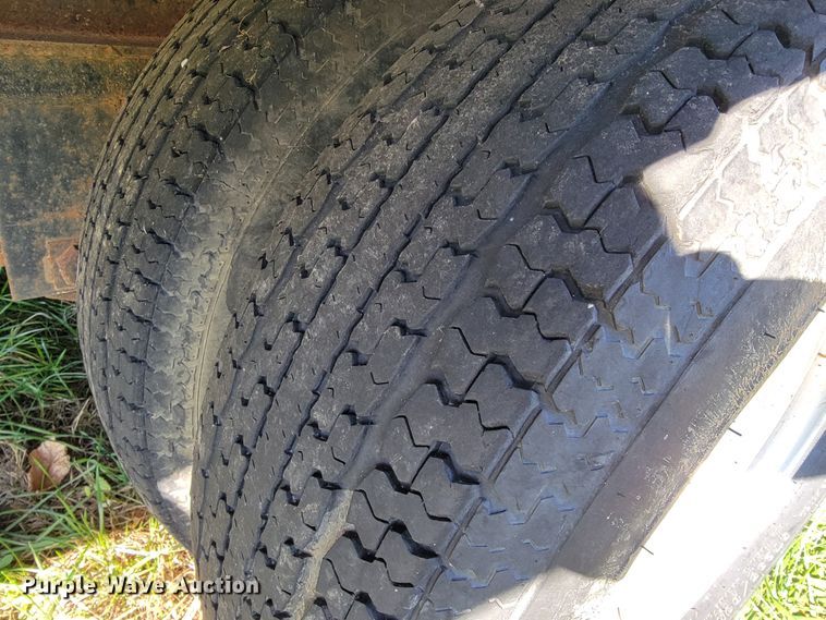 image for item JE9180 2016 Starlite  equipment trailer