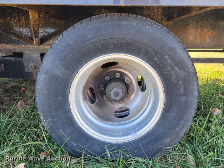 image for item JE9180 2016 Starlite  equipment trailer