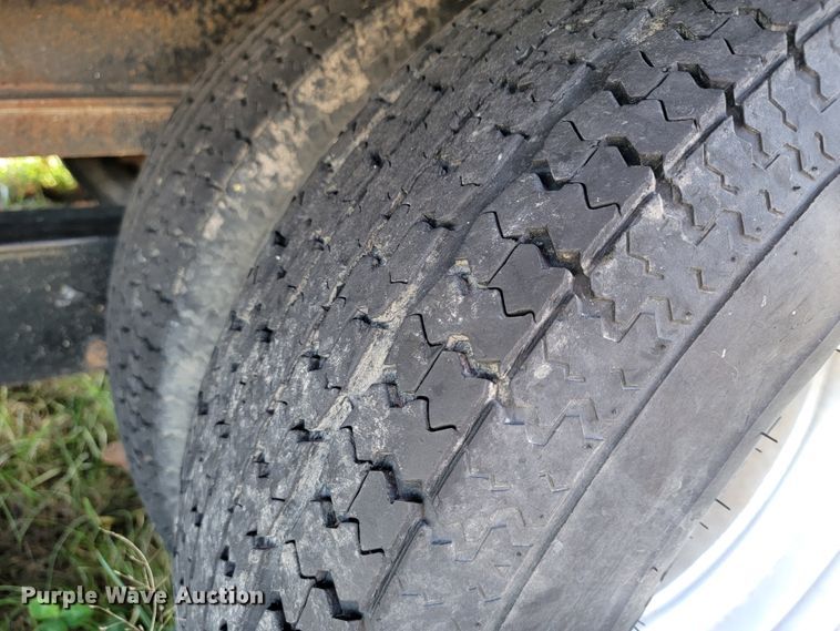 image for item JE9180 2016 Starlite  equipment trailer