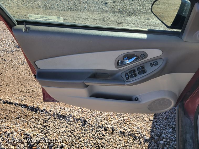 image for item JE9226 2005 Chevrolet Malibu LS