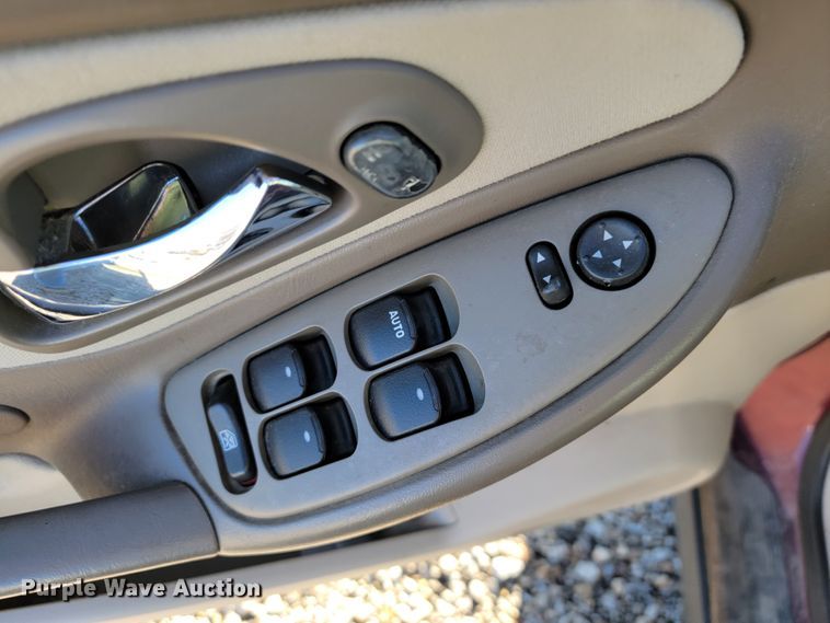 image for item JE9226 2005 Chevrolet Malibu LS