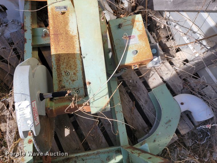 image for item JE9231 (2) saws