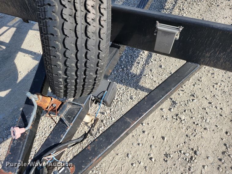 image for item JE9235 2000 Mckee  portable toilet trailer