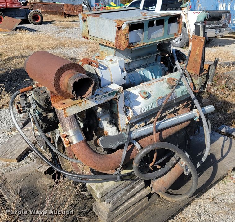 image for item JE9241 Detroit Diesel 871  engine