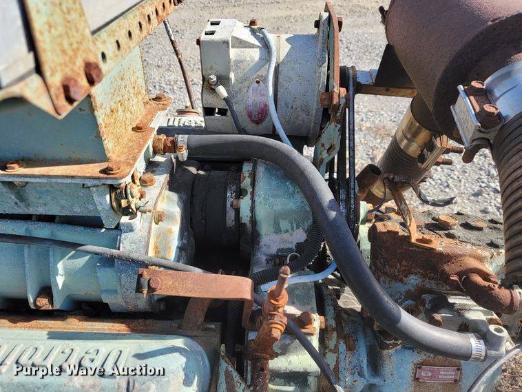 image for item JE9241 Detroit Diesel 871  engine