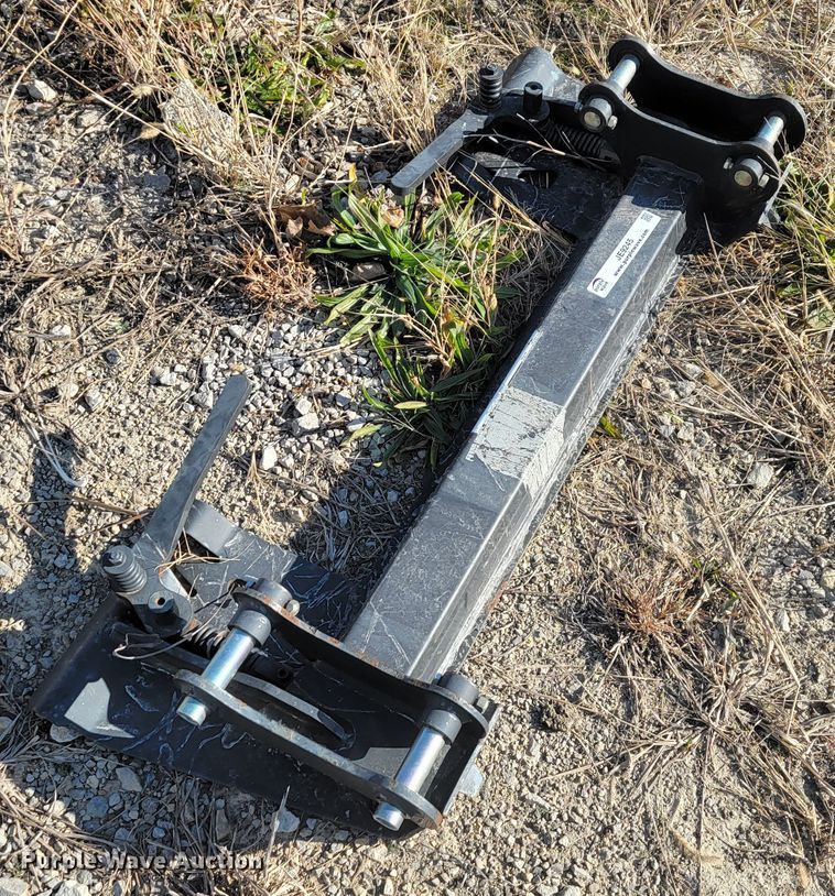 image for item JE9245 Three point quick attach