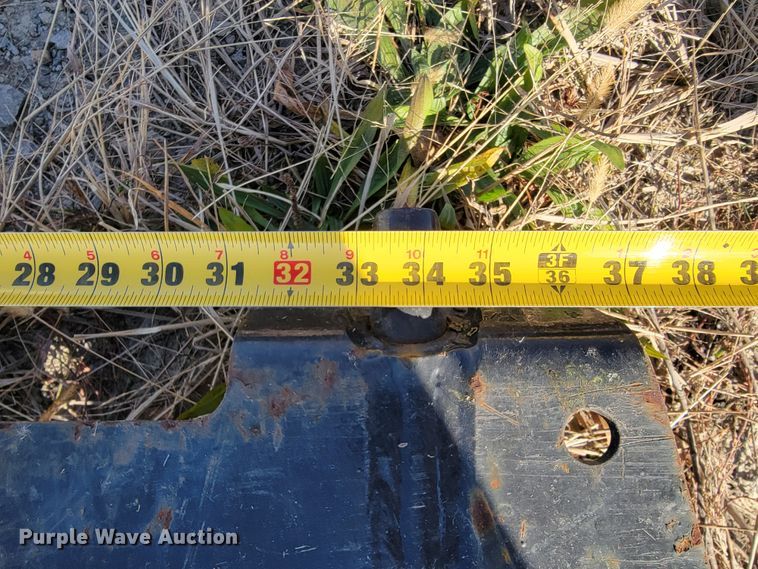 image for item JE9245 Three point quick attach