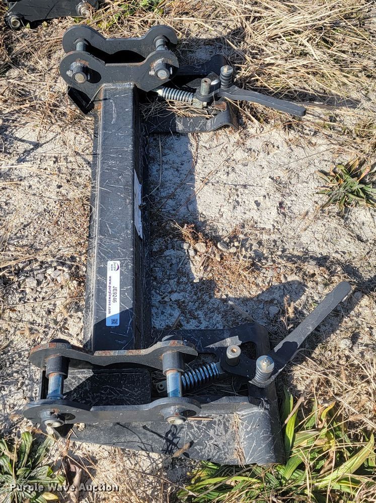 image for item JE9246 Three point quick attach