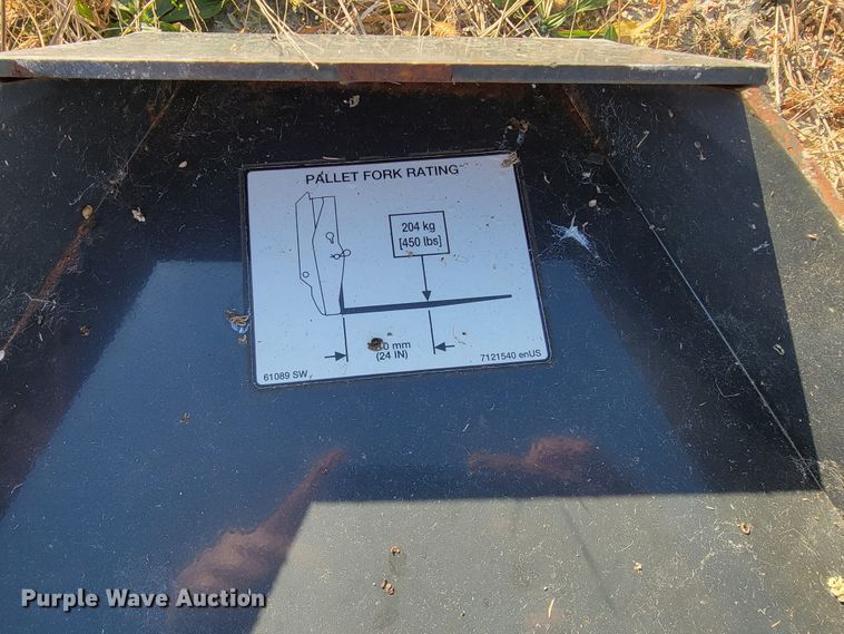 image for item JE9247 Fork carriage