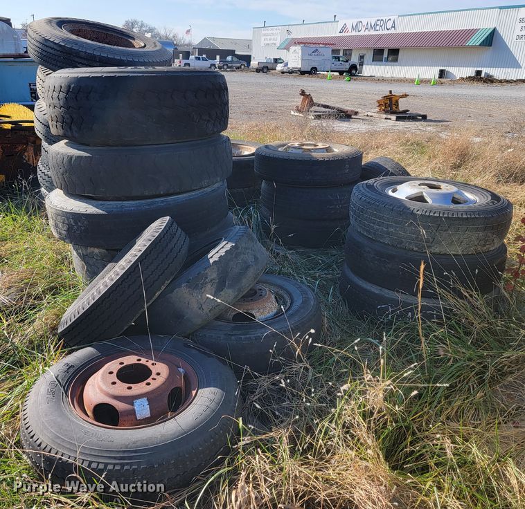 image for item JE9249 Approximately 19 tires