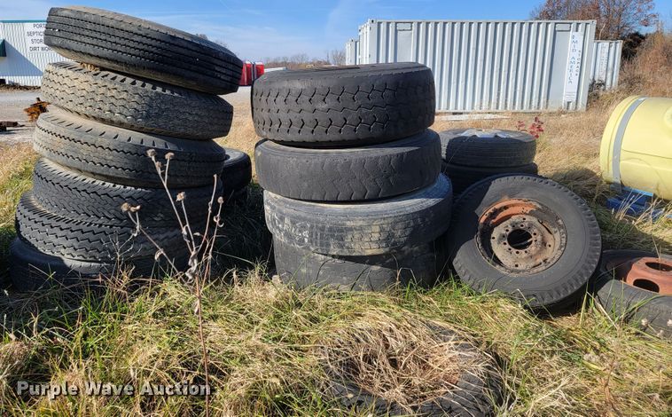image for item JE9249 Approximately 19 tires