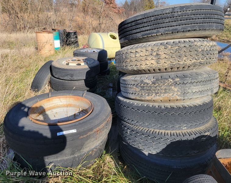 image for item JE9249 Approximately 19 tires