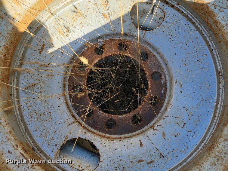 image for item JE9249 Approximately 19 tires