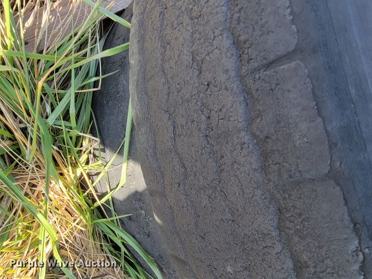 image for item JE9249 Approximately 19 tires