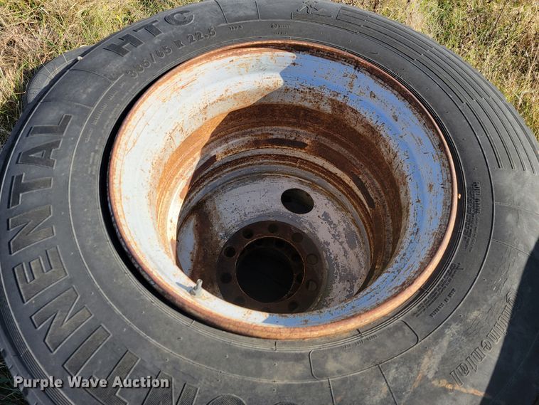 image for item JE9249 Approximately 19 tires