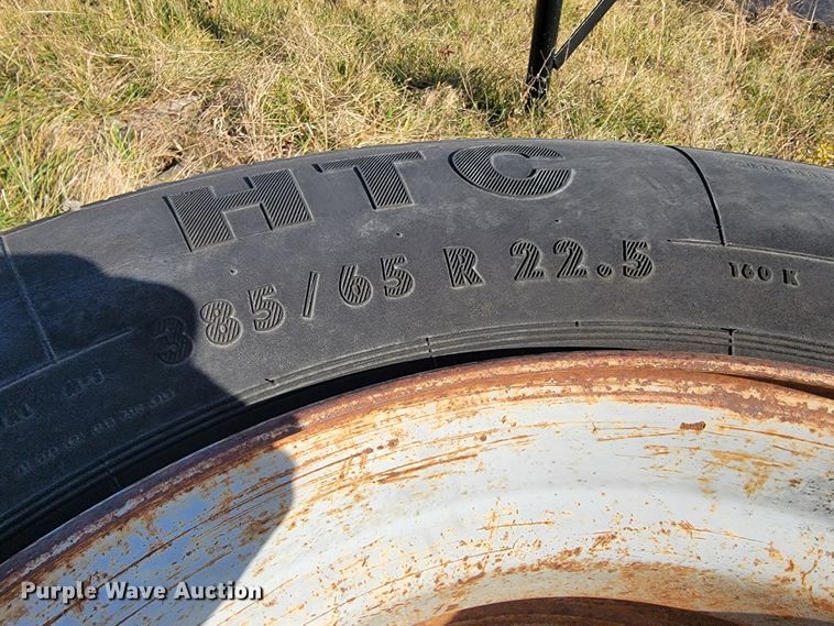 image for item JE9249 Approximately 19 tires