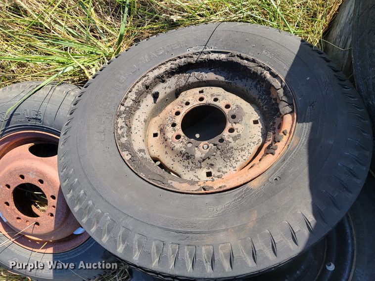 image for item JE9249 Approximately 19 tires