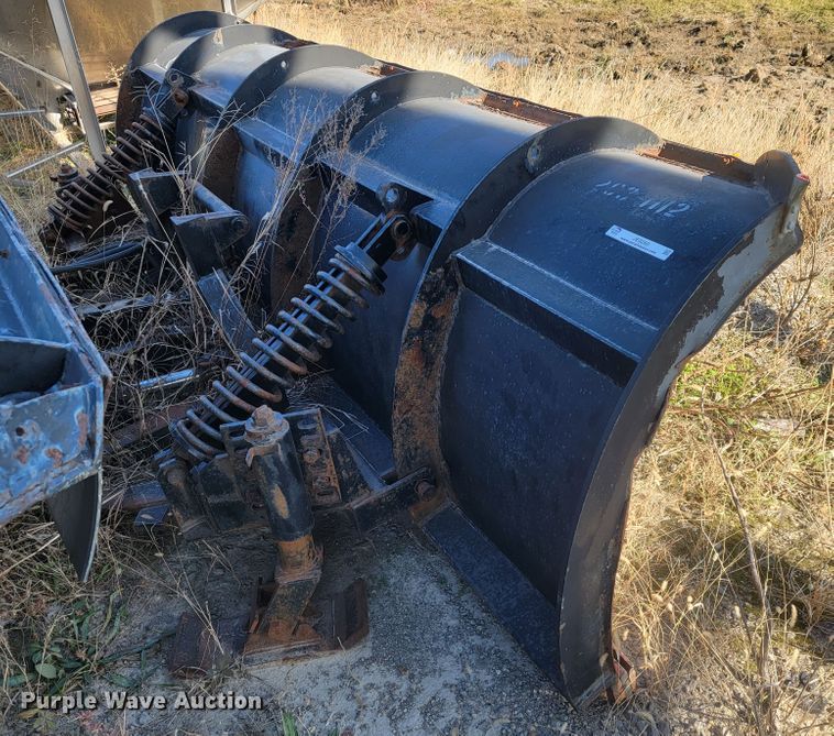 image for item JE9260 Monroe  11'W snow plow