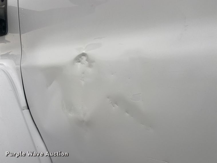 image for item JN9115 2006 GMC C7500  truck cab and chassis