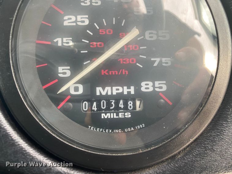 image for item JN9123 2004 International 7400  refuse truck