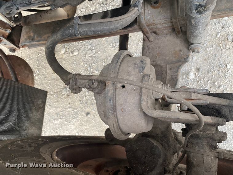 image for item JN9123 2004 International 7400  refuse truck