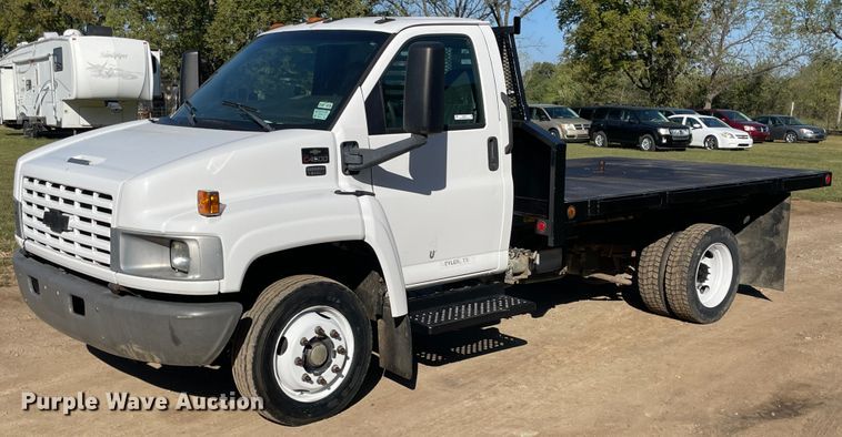 image for item JQ9420 2004 Chevrolet C4500  dump flatbed truck