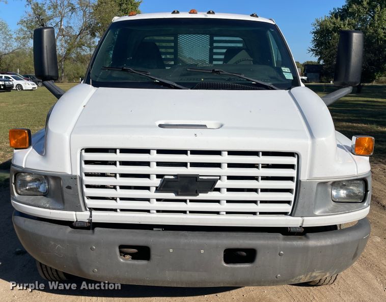 image for item JQ9420 2004 Chevrolet C4500  dump flatbed truck