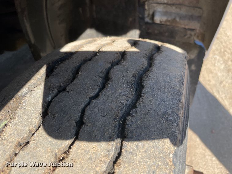 image for item JQ9420 2004 Chevrolet C4500  dump flatbed truck