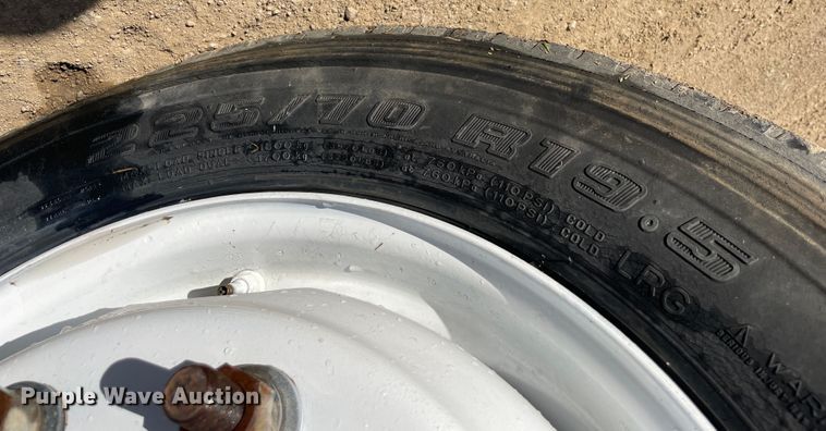 image for item JQ9420 2004 Chevrolet C4500  dump flatbed truck