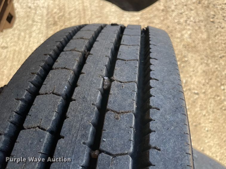 image for item JQ9420 2004 Chevrolet C4500  dump flatbed truck