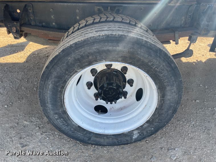 image for item JQ9420 2004 Chevrolet C4500  dump flatbed truck