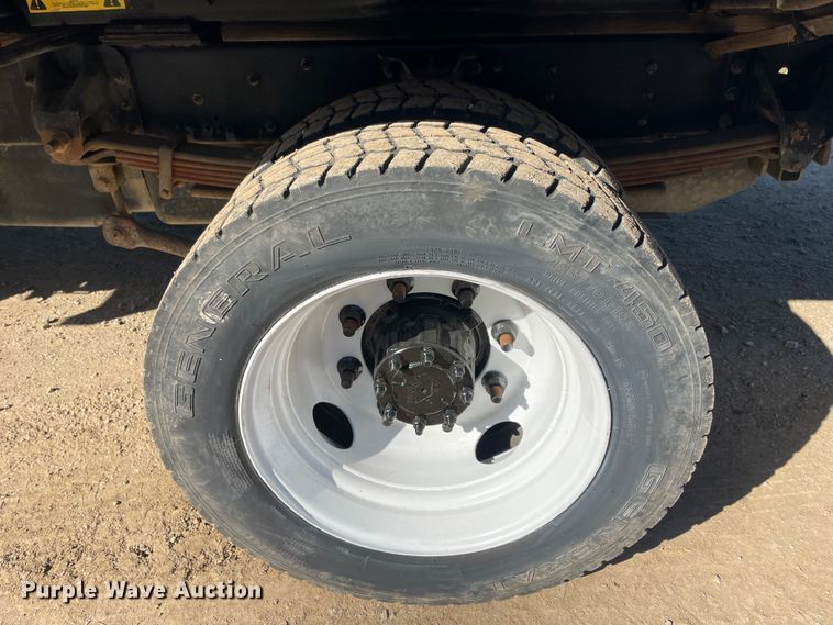 image for item JQ9420 2004 Chevrolet C4500  dump flatbed truck