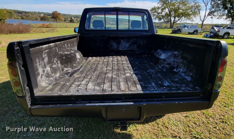 image for item KQ9131 1992 Ford F150  pickup truck