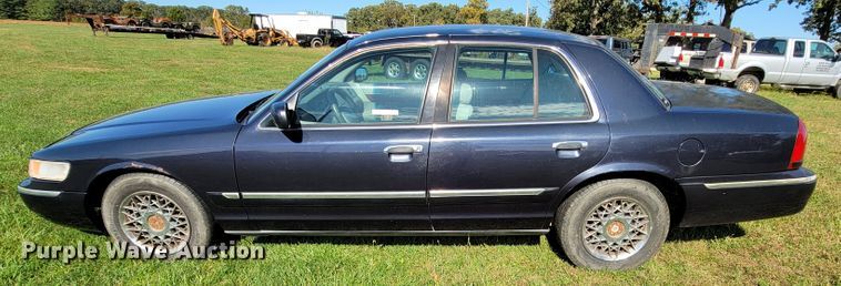 image for item KQ9132 2000 Mercury Grand Marquis
