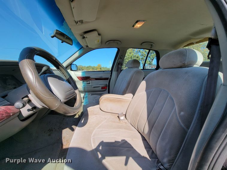 image for item KQ9132 2000 Mercury Grand Marquis