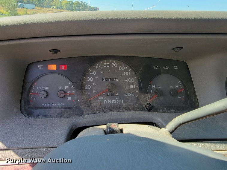 image for item KQ9132 2000 Mercury Grand Marquis