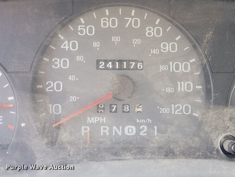 image for item KQ9132 2000 Mercury Grand Marquis