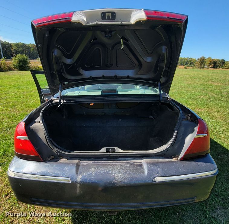 image for item KQ9132 2000 Mercury Grand Marquis