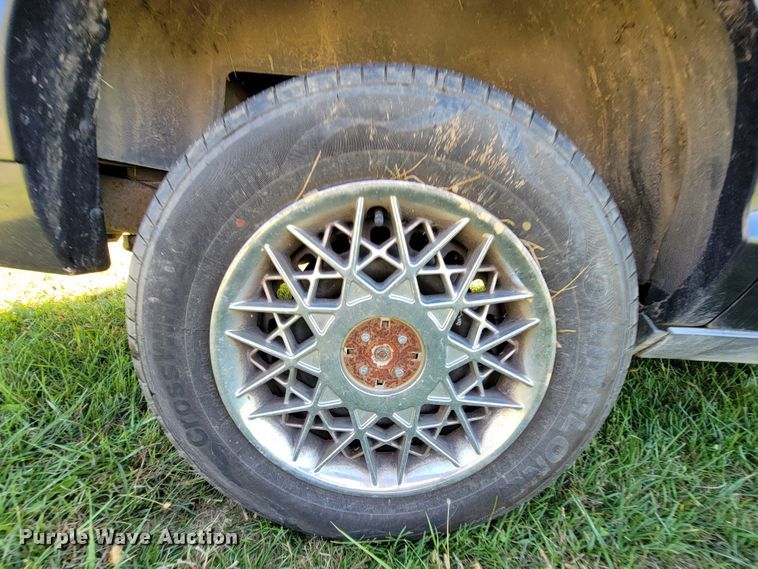 image for item KQ9132 2000 Mercury Grand Marquis