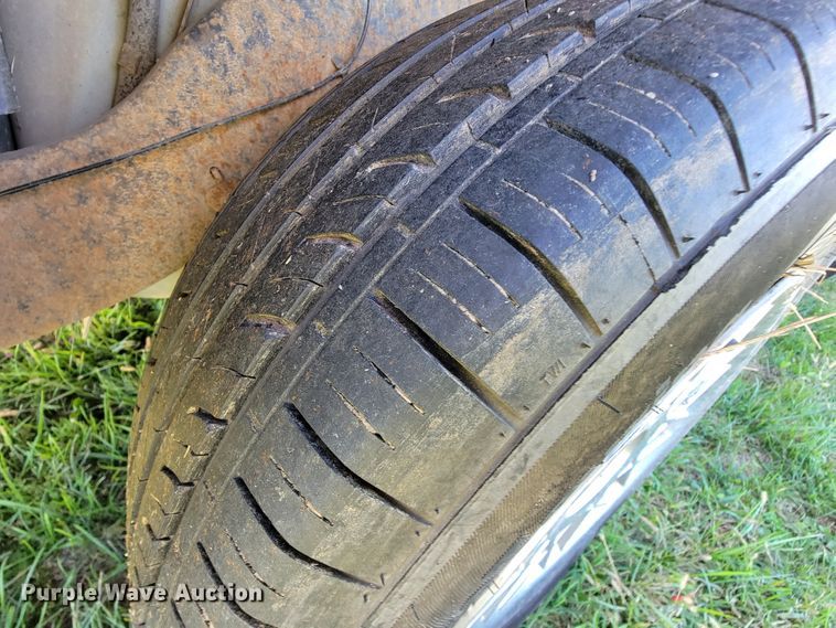 image for item KQ9132 2000 Mercury Grand Marquis